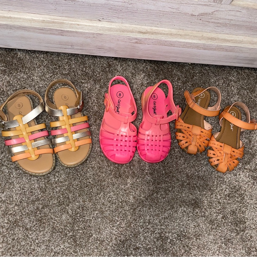 8c sandals